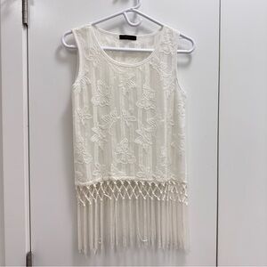 Women's white Sleeveless embroidery tassel Crochet Fringe Top size M but fits S